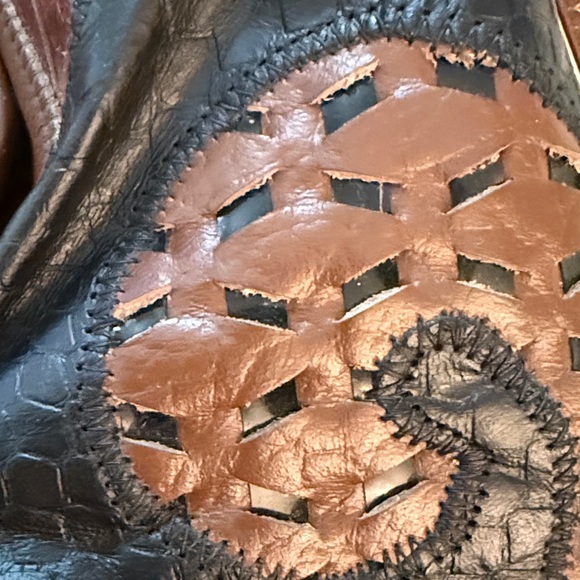 Sharif Vintage Made in the USA Elegant Genuine Leather Patchwork Crossbody 🔥🔥🔥 - Picture 12 of 16